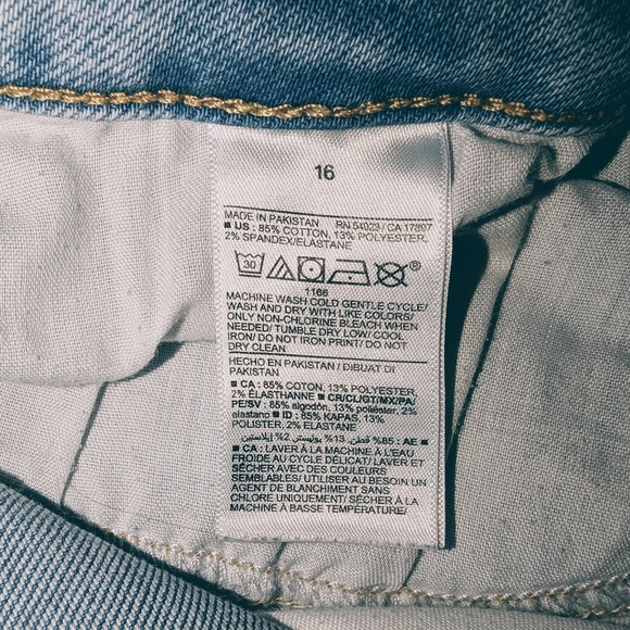 Old Navy Highrise OG Straight Jeans size 16 - Picture 5 of 7